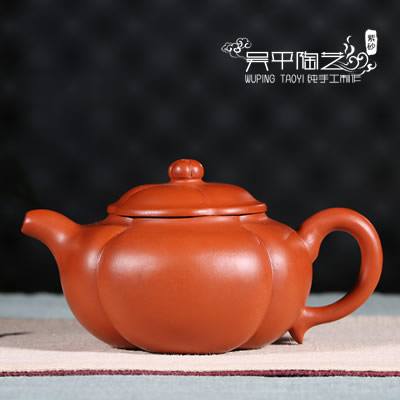 步步升莲-吴平陶艺-6000元
